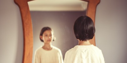 o-little-girl-mirror-facebook