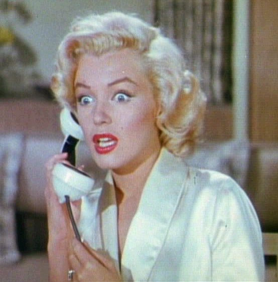 Gentlemen_Prefer_Blondes_Movie_Trailer_Screenshot_16.jpg